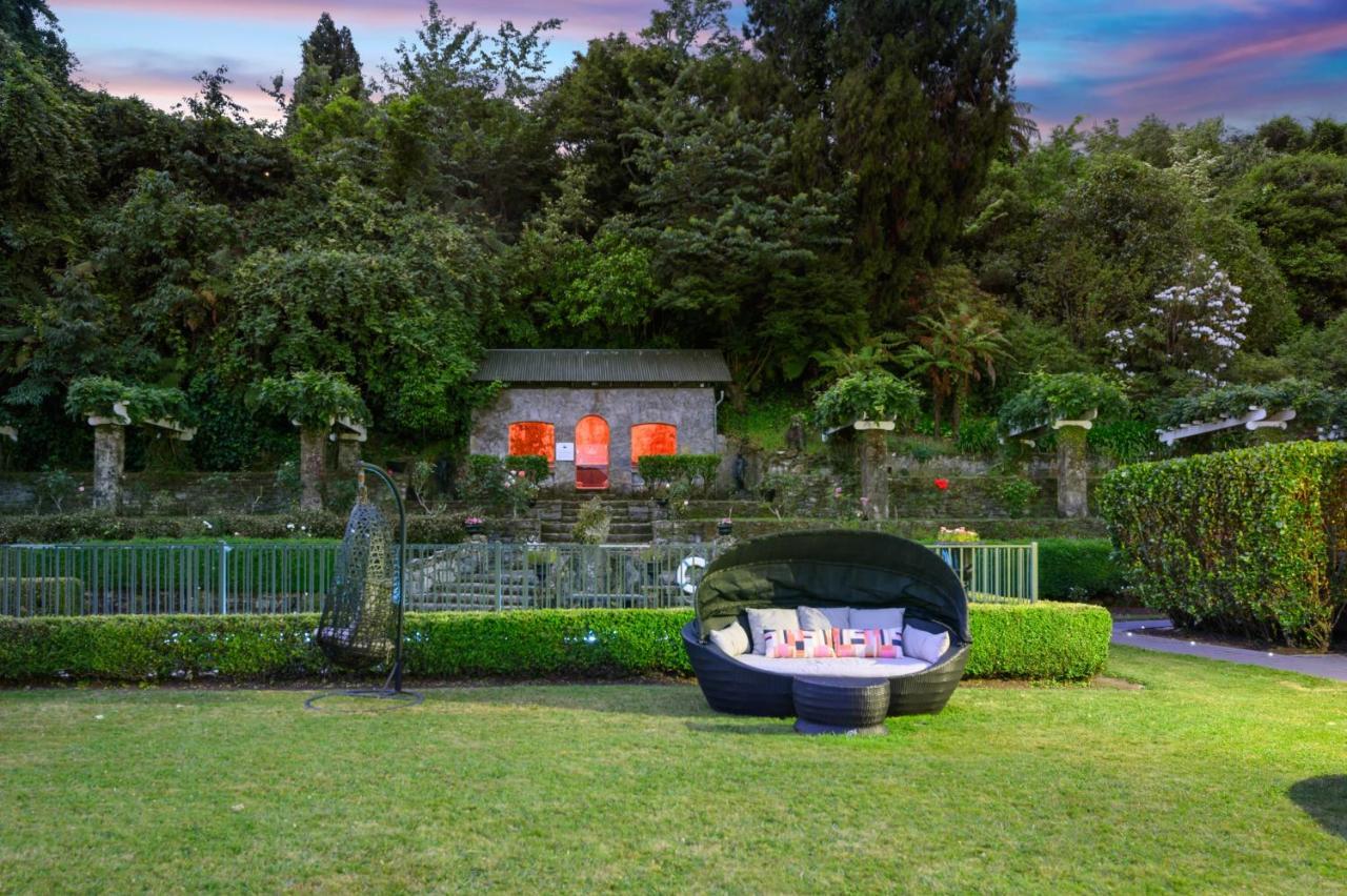 Black Swan Lakeside Boutique Hotel Rotorua Buitenkant foto