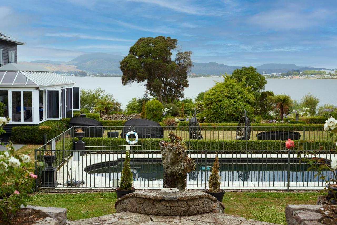 Black Swan Lakeside Boutique Hotel Rotorua Buitenkant foto